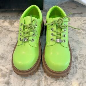 Vibrant Green Lace-Up Shoes